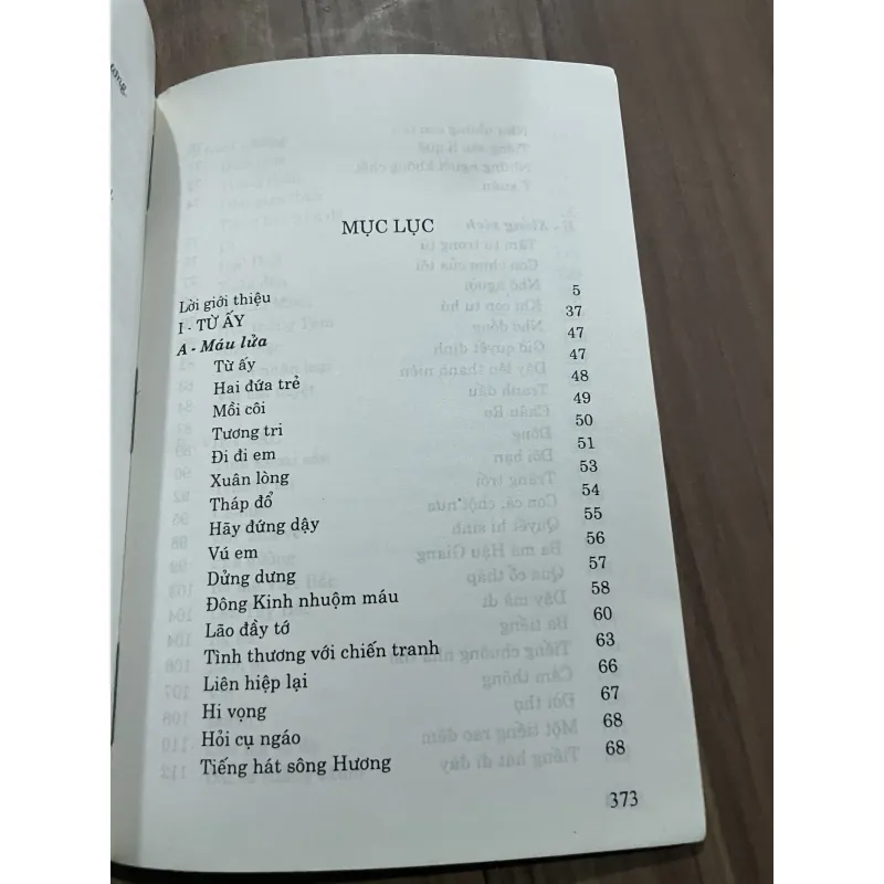 Tố Hữu - Từ ấy & Việt Bắc - 380 trang  795469