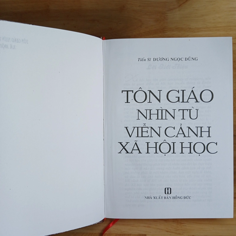 Tôn Giáo Nhìn Từ Viễn Cảnh Xã Hội Học - TS. Dương Ngọc Dũng 538808