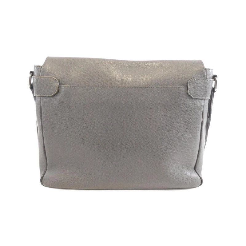 Túi đeo vai Louis Vuitton Taiga Roman MM M32623 - Hàng hiệu Chính hãng 768395