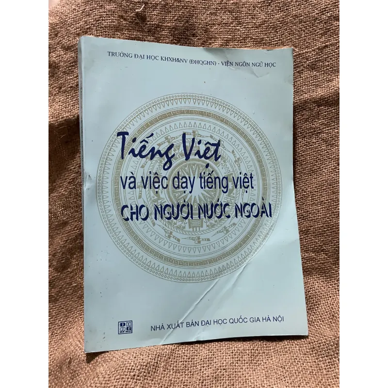 Tiếng Việt và việc dạy tiếng Việt cho người nước ngoài - sách khổ lớn  999364