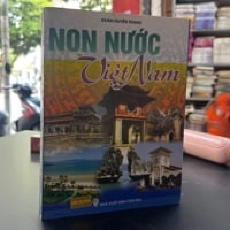 Non Nước Việt Nam - Đoàn Huyền Trang 449206