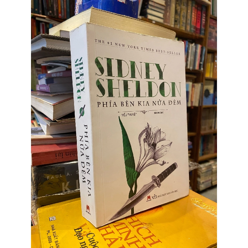 Phía bên kia nửa đêm - Sidney Sheldon 126419