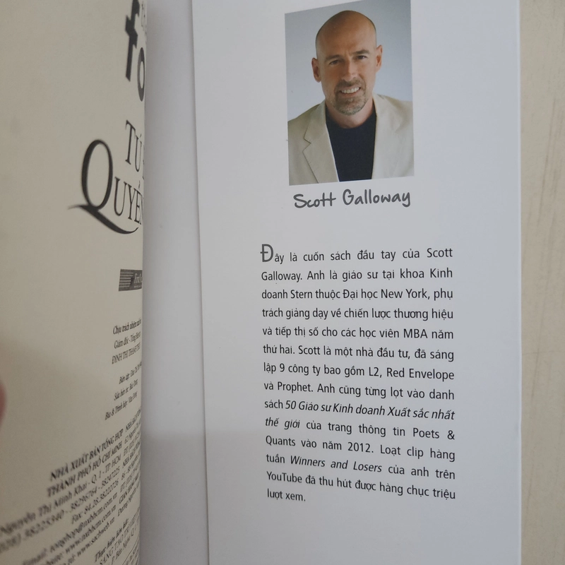 Sách The Four Tứ đại quyền lực của Scott Galloway mới 90% 509394
