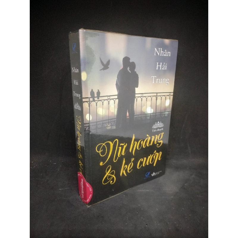 Nữ Hoàng & kẻ cướp 80% HCM2303 911219