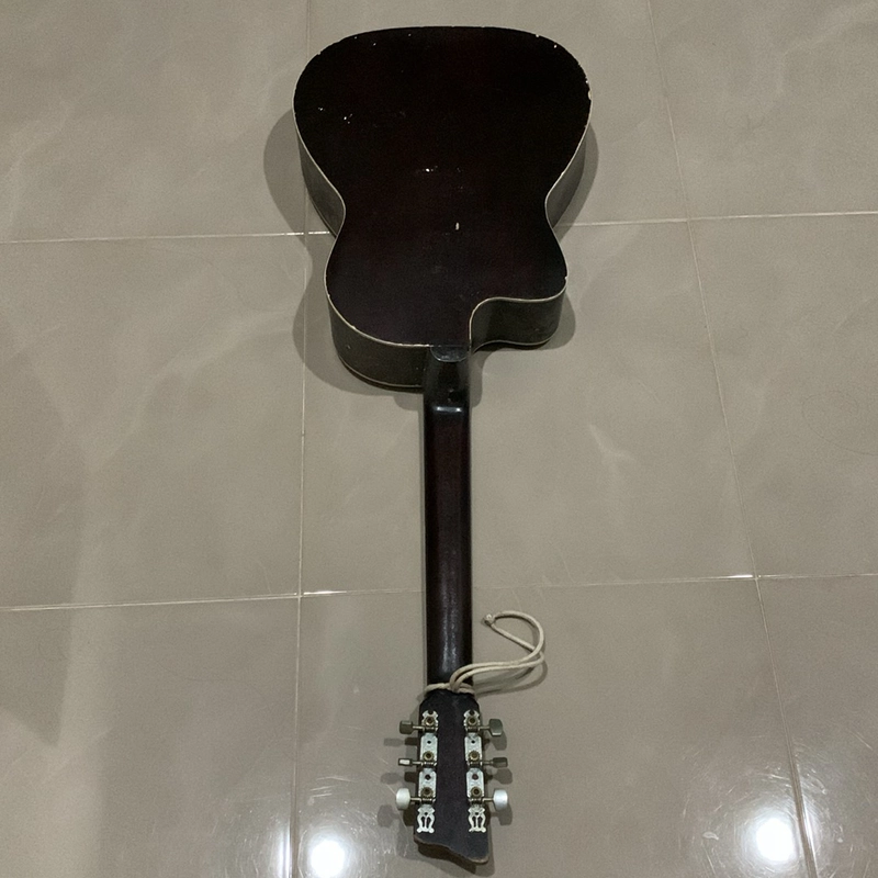 Đàn guitar còn sử dụng tốt 206107