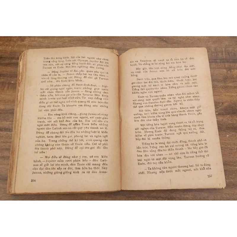 THẦN THOẠI LA MÃ (G. Chandon) - kể theo Eneide của Virgile (có tranh vẽ) 752642