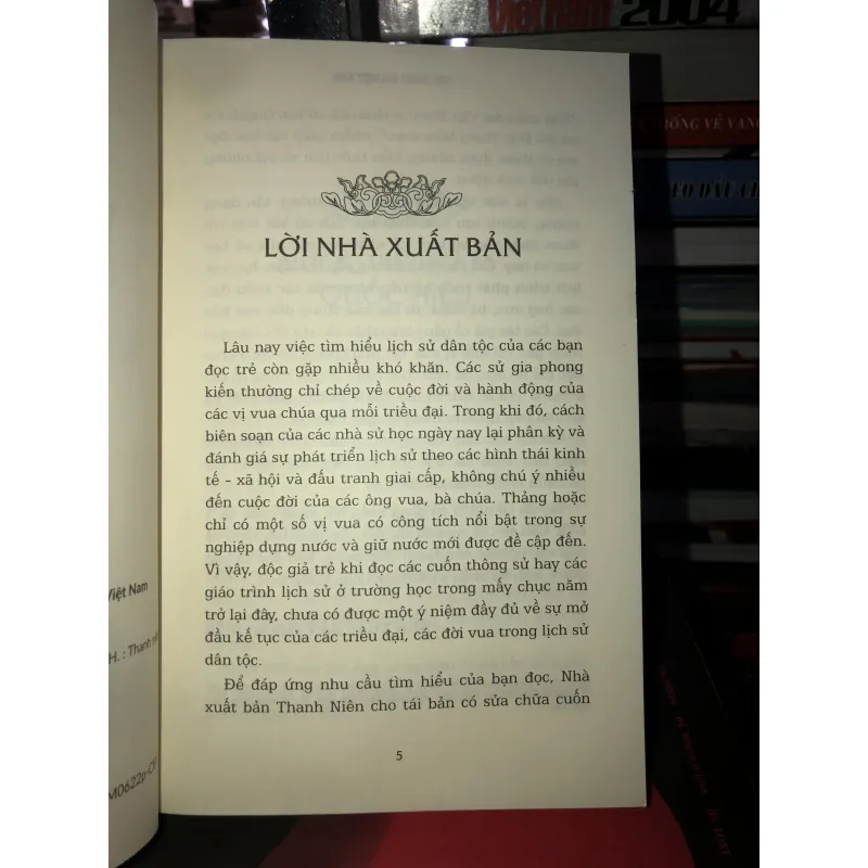 Các triều đại Việt Nam - Quỳnh Cư & Đỗ Đức Hùng 991552