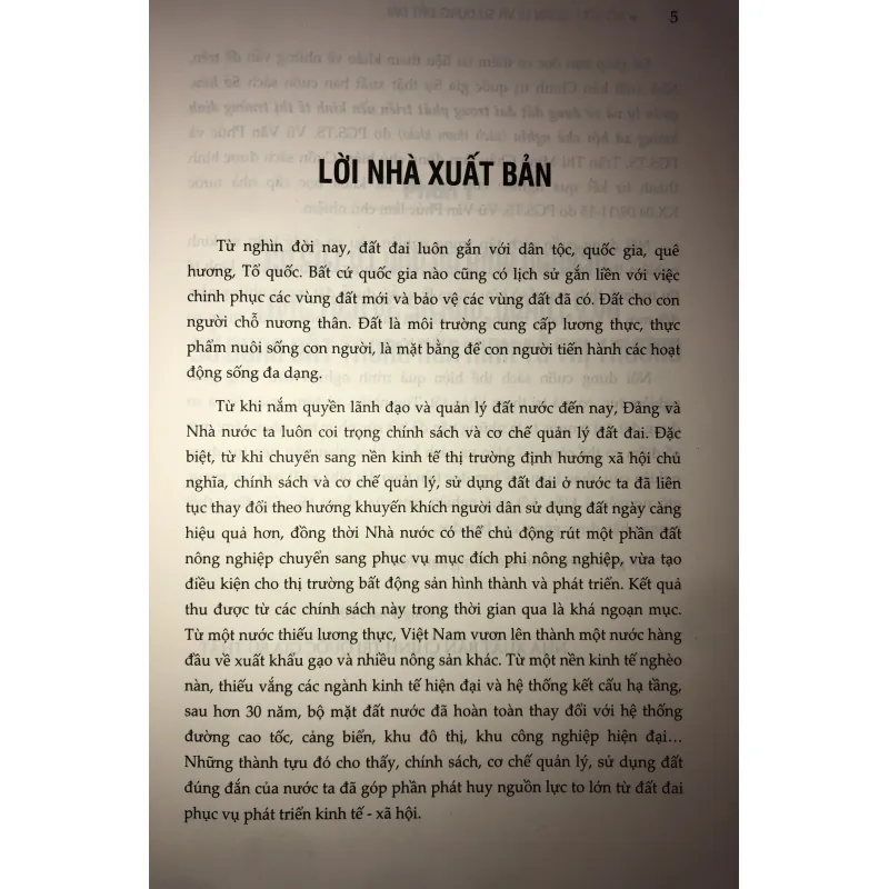 Sở hữu, quản lý và sử dụng đất đai 744785