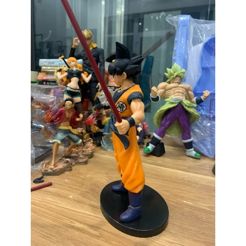 Mô hình SonGoku cầm gậy màu đỏ - không hộp 714389