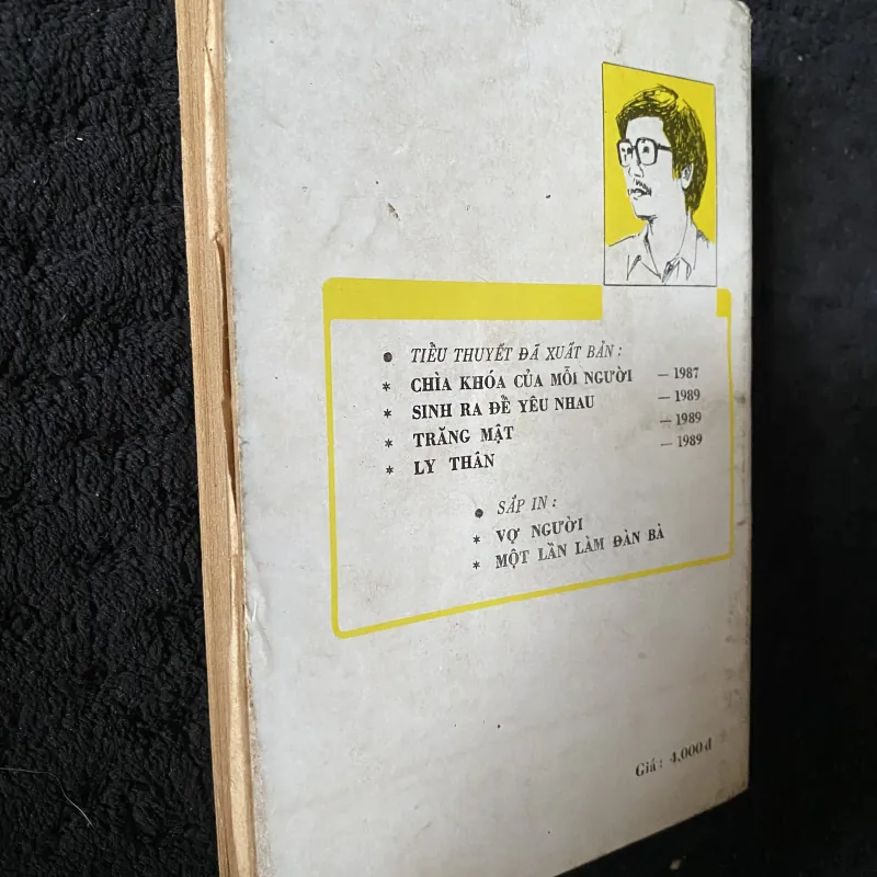 Ly thân-văn Trần Mạnh Hảo. 1045618