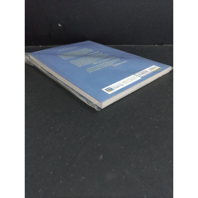 Người tị nạn mới 100% HCM0612 Viet Thanh Nguyen VĂN HỌC 918173