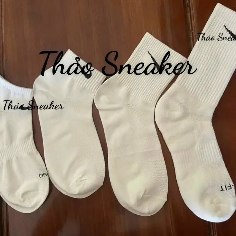 Vớ / Tất thể thao cho nam nữ (trắng / đen) giao màu ngẫu nhiên 591858