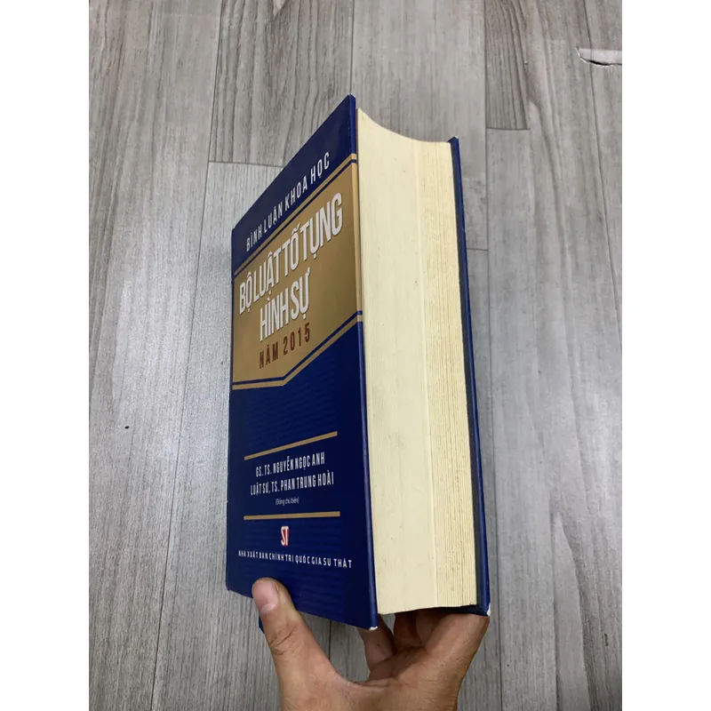Bình luận khoa học bộ luật tố tụng hình sự năm 2015. Bìa cứng. 3a5 655270