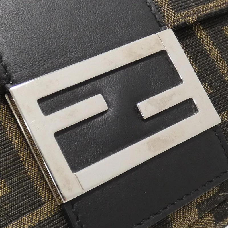 Túi đeo hông Fendi Baguette 7VA472 A9ZL 609170