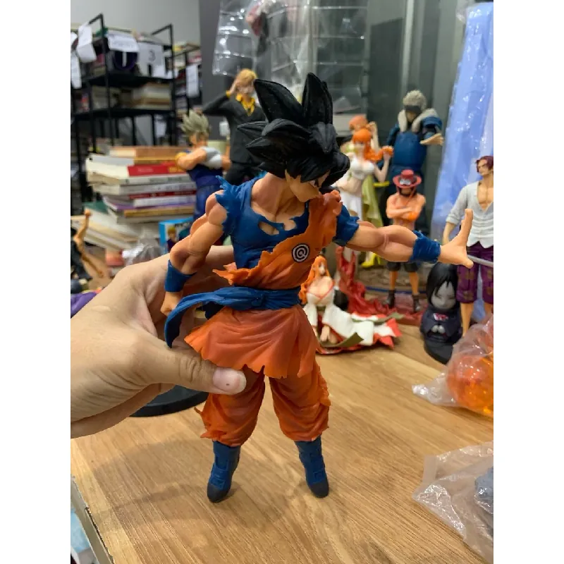 Super Dragon Ball Heroes - Figura Son Goku 10° Anniversario (Capelli Bianchi) Banpresto