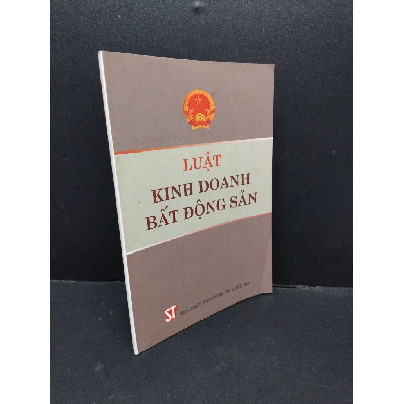 Luật kinh doanh bất động sản mới 80% bẩn bìa, ố 2007 HCM1710 Phạm Việt GIÁO TRÌNH, CHUYÊN MÔN 303517