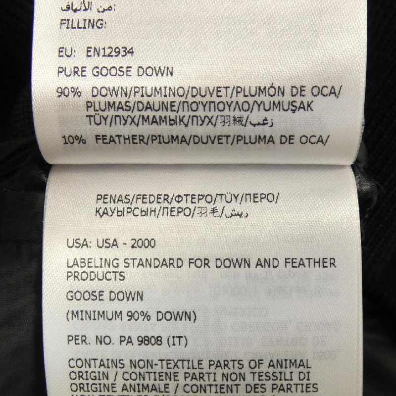 Moncler MONCLER 20939B51000 Áo khoác lông 627949