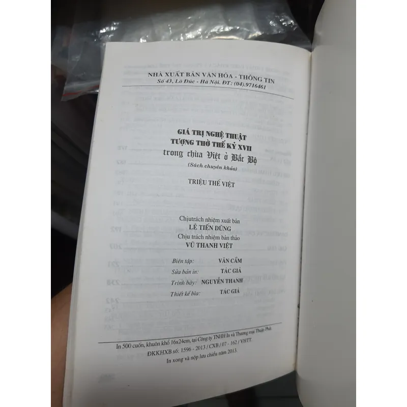 Giá trị nghệ thuật tượng thờ tk 17 trong chùa củai việt ở bắc bộ 707111