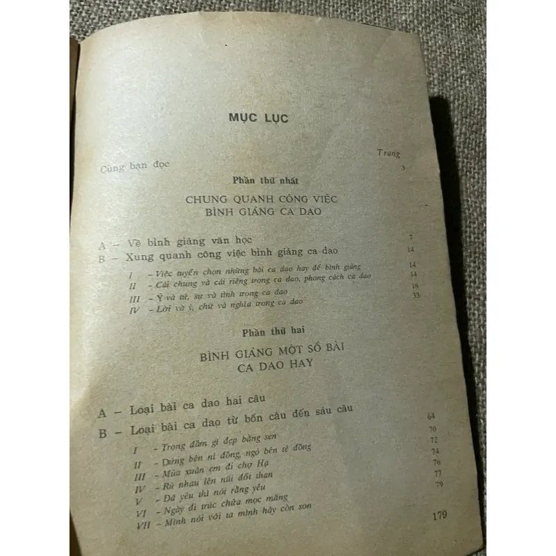 BÌNH GIẢNG CA DAO - HOÀNG TIẾN TỰU 573654