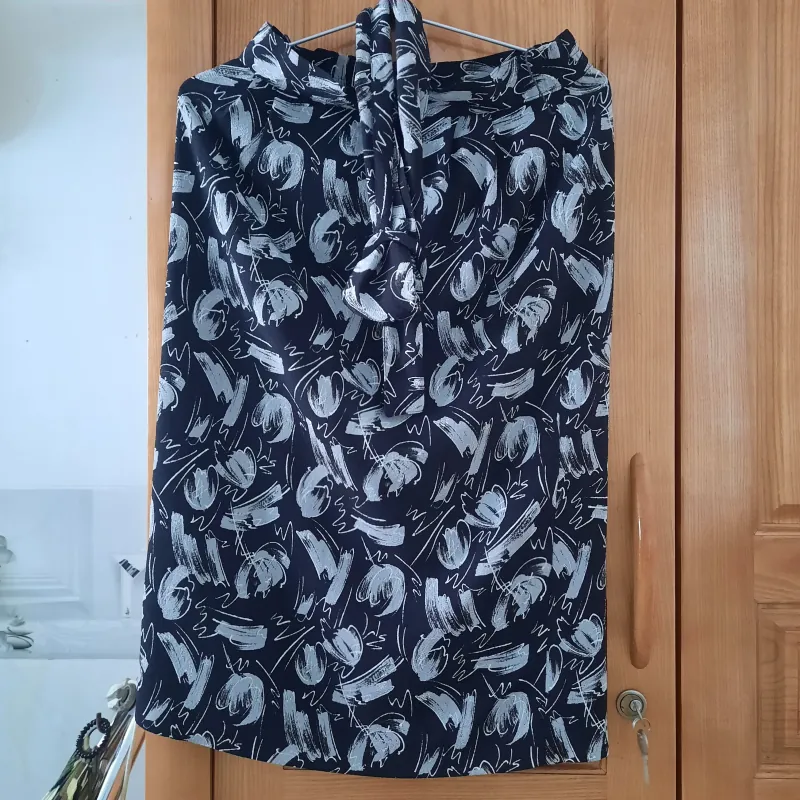 Chân váy kèm đai 1040057