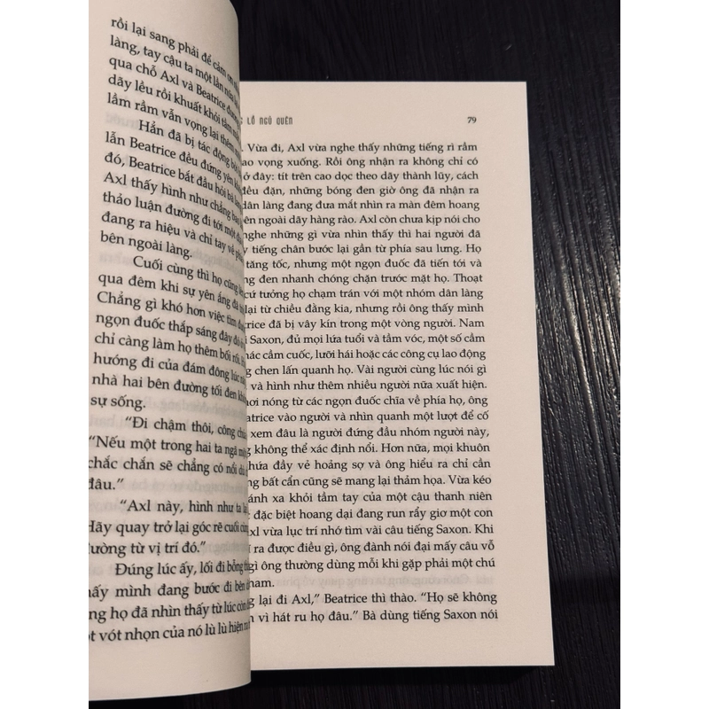 Người khổng lồ ngủ quên 472745