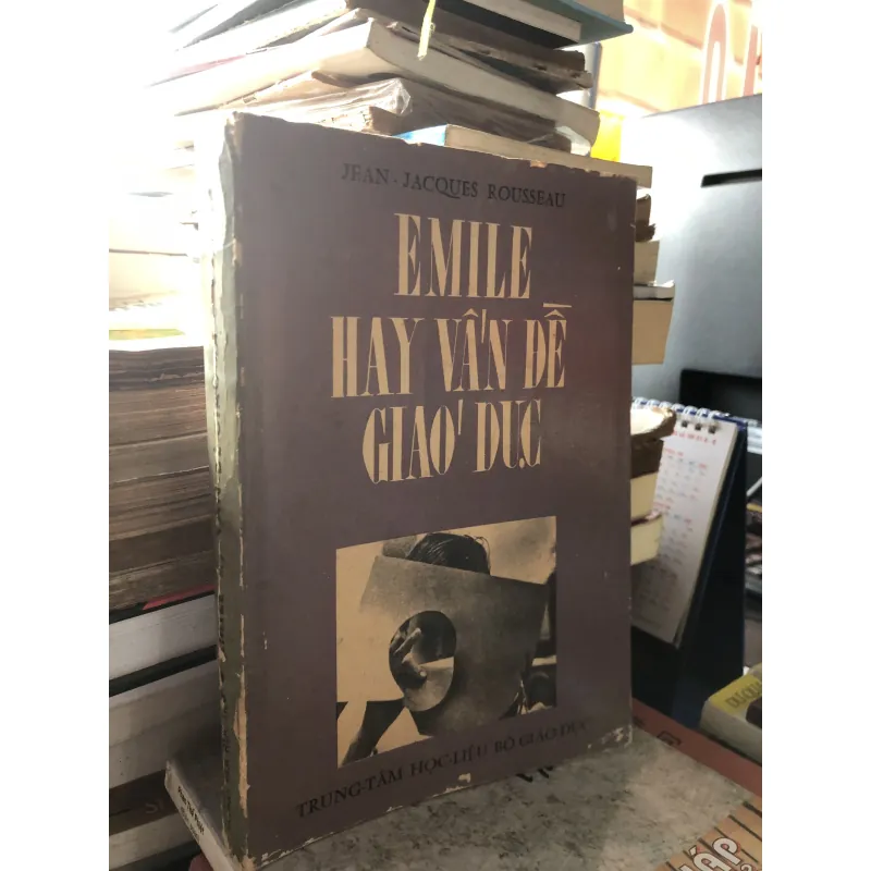 Emile hay vấn đề giáo dục 971314