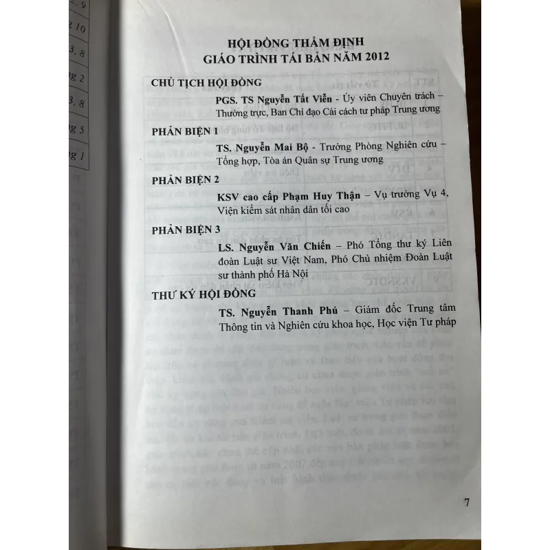 [luật - chính trị] Luật sư Kỹ năng giải quyết vụ án hình sự 763626