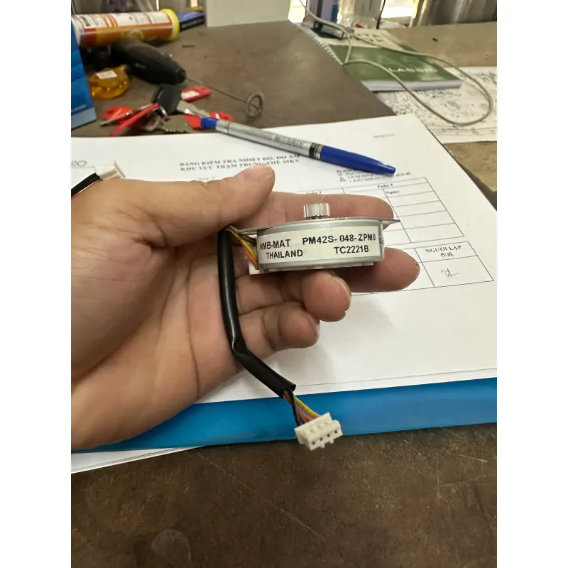 Cảm biến điện tử TM4S-048-2PMO điện tử công nghiệp 748988
