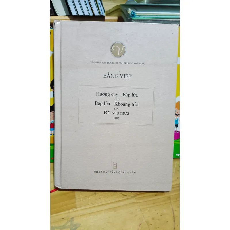 Thơ Bằng Việt Bìa Cứng  644257