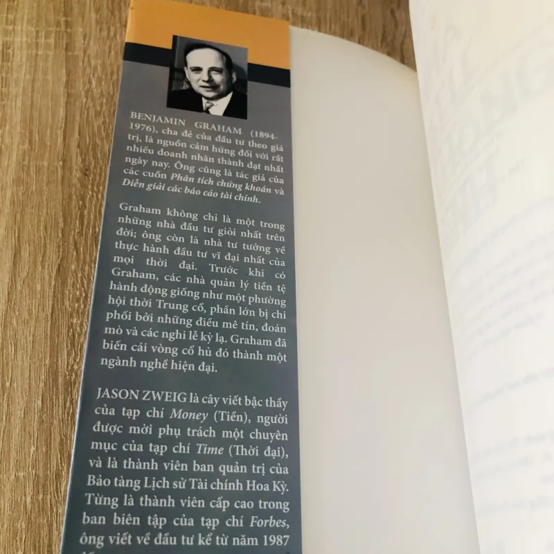 NHÀ ĐẦU TƯ THÔNG MINH  1004481