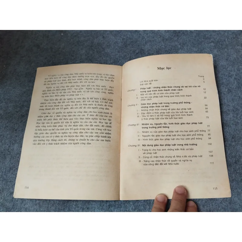 GIÁO DỤC PHÁP LUẬT TRONG NHÀ TRƯỜNG 718925