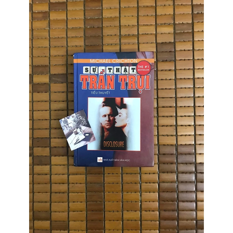 Sự thật trần trụi Michael Crichion 462655