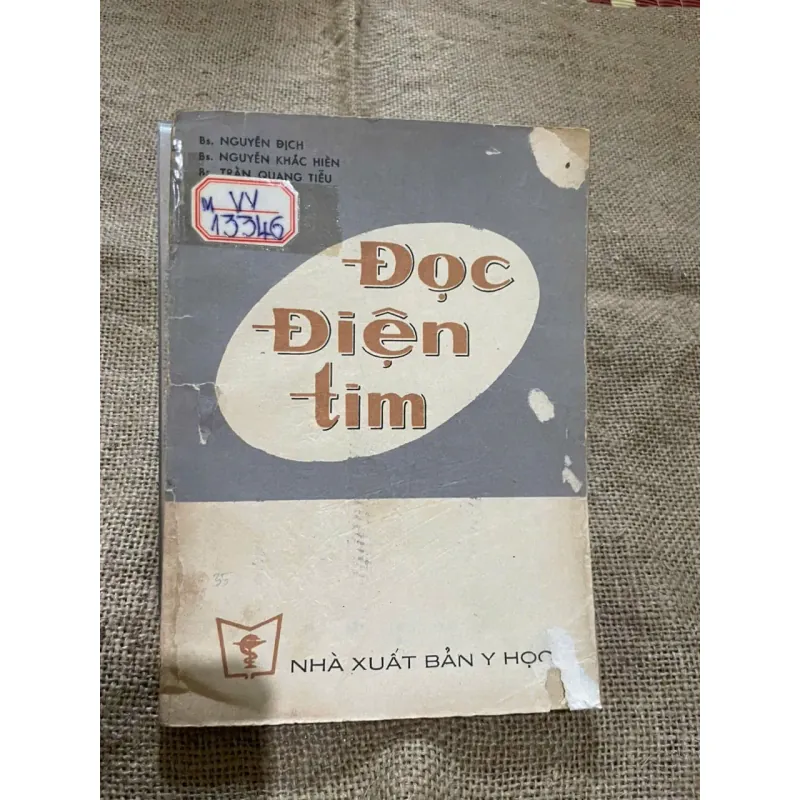 ĐỌC ĐIỆN TIM - SÁCH Y HỌC 572877