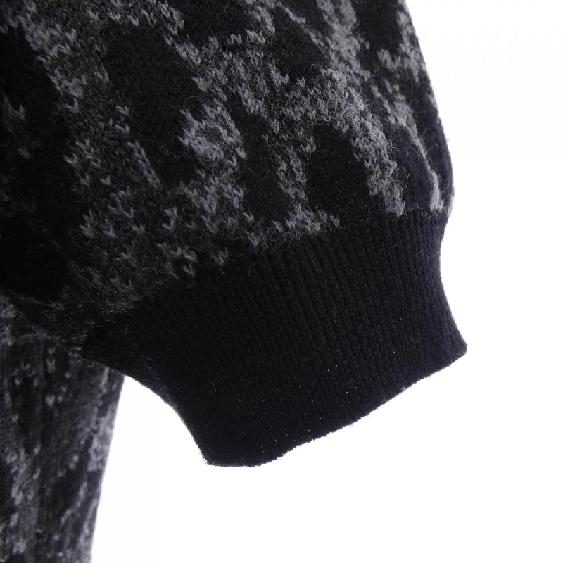 Áo len VALENTINO - Hàng hiệu Chính hãng 773551