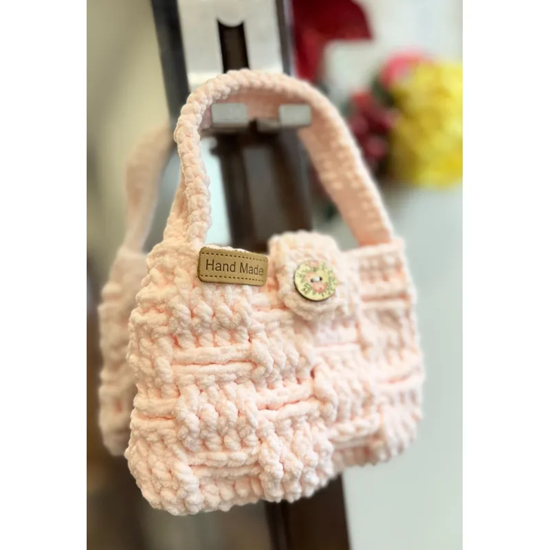 Túi xách bằng len nhung làm thủ công cho bé đựng lì xì ngày Tết 752621