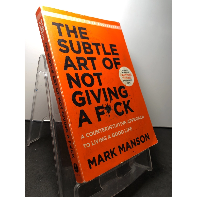 The subtle art of not giving a f*ck mới 80% bẩn nhẹ Mark Manson HPB1408 NGOẠI VĂN 350373