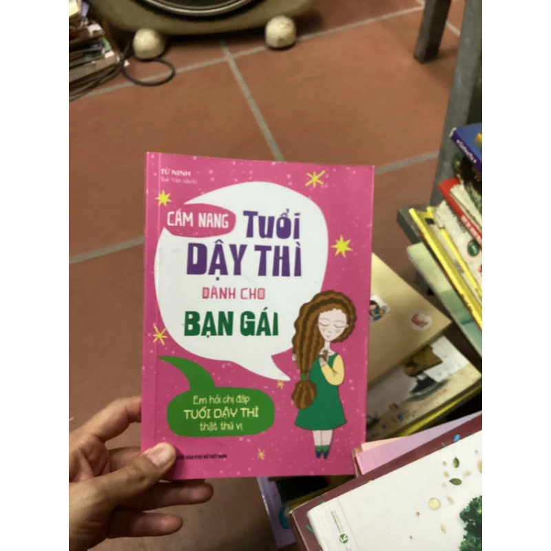 Sách Cẩm nang tuổi dậy thì dành cho bạn gái 312527