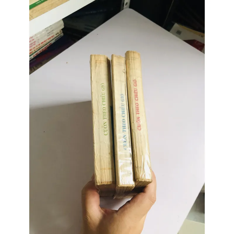 📚 BỘ 3 TẬP CUỐN THEO CHIỀU GIÓ – Margaret Mitchell Xuất bản: 1988 602520