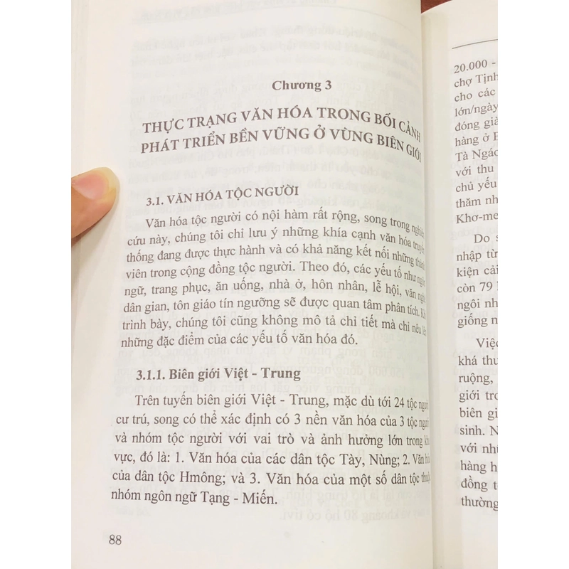 VĂN HÓA VỚI PHÁT TRIỂN BỀN VỮNG Ở VÙNG BIÊN GIỚI VIỆT NAM - CHỦ BIÊN: VƯƠNG XUÂN TÌNH 454415