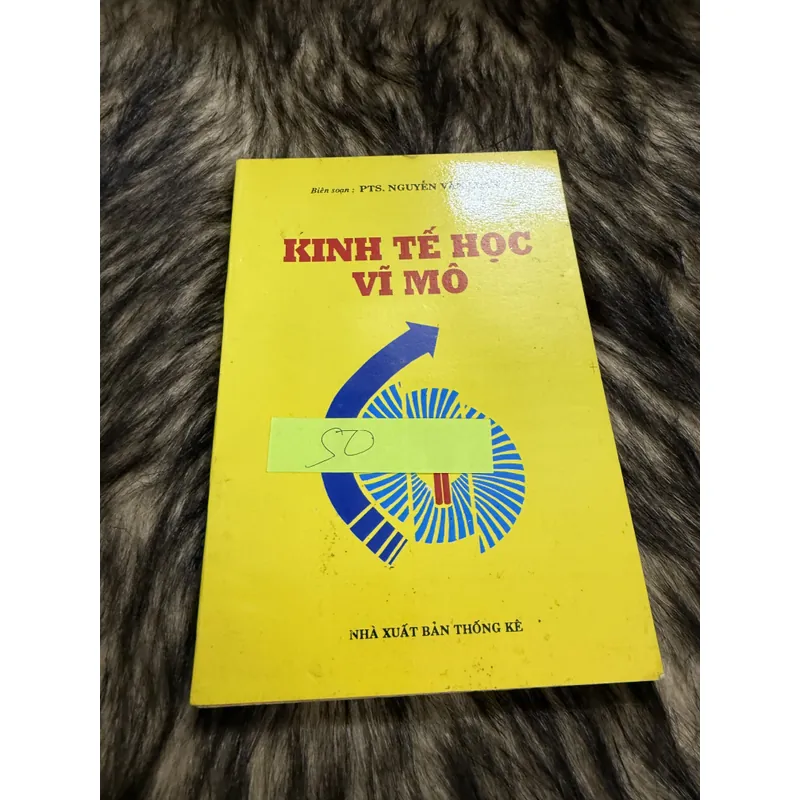 Kinh tế học vĩ mô  600712
