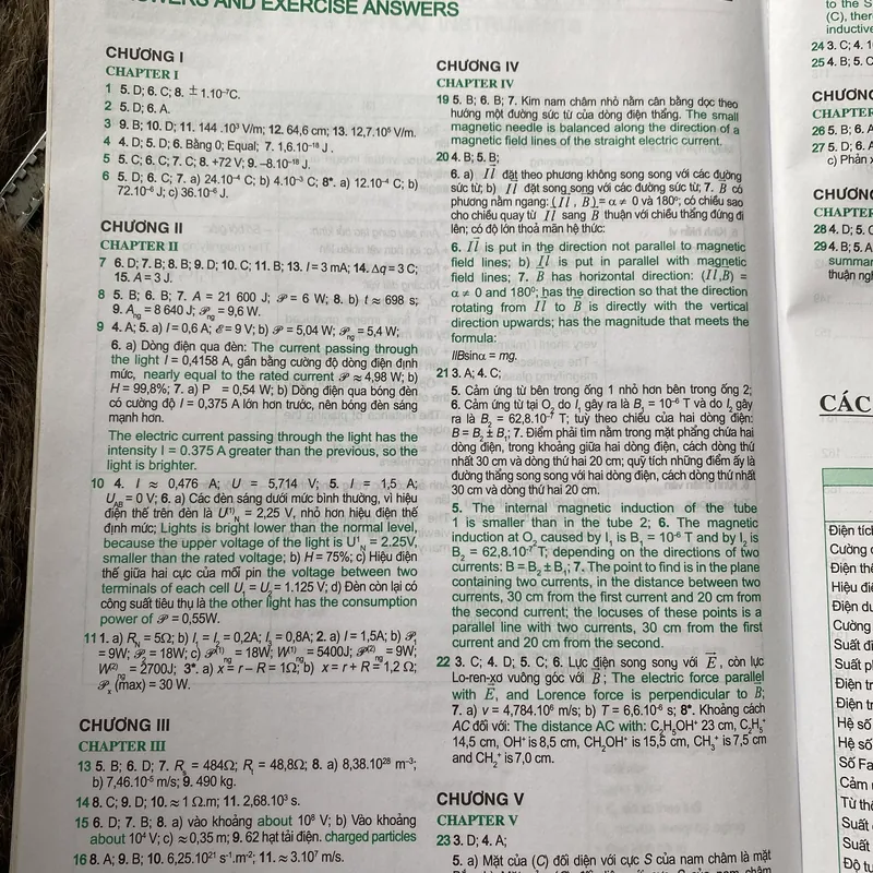 (Song ngữ) Vật Lí 11 song ngữ Việt Anh 603170