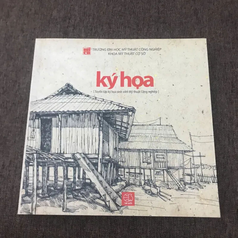 SÁCH MỸ THUẬT: KÝ HỌA - TUYỂN TẬP KÝ HỌA SINH VIÊN MỸ THUẬT CÔNG NGHIỆP 598879