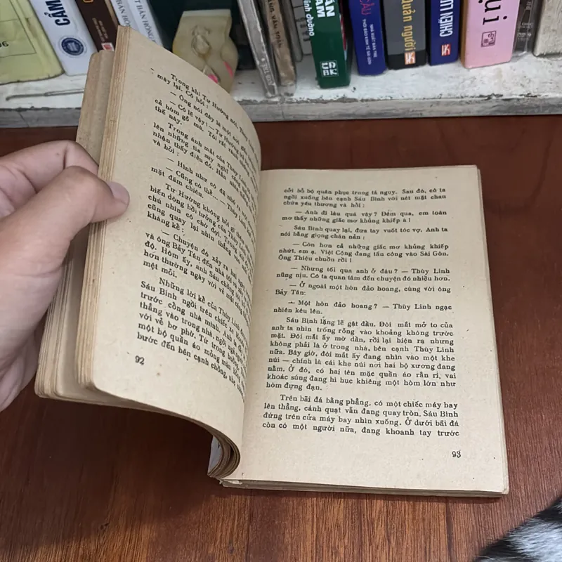 II Sách Xưa: Con Đường Chết (Tiểu Thuyết Hình Sự) - Đức Dũng - 1989 599920
