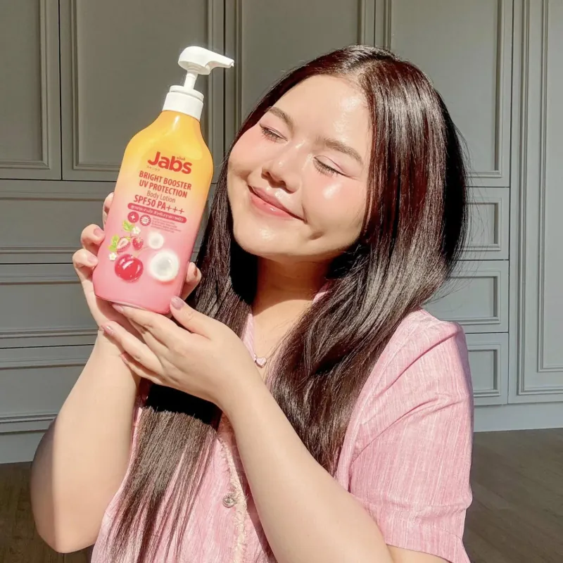 Sữa dưỡng thể chống nắng Jabs Bright Booster UV Protection SPF50 PA+++ 450 ml.. 561970