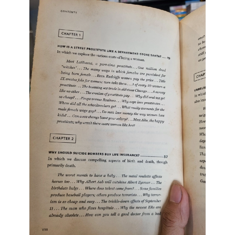 SUPER FREAKONOMICS : Global Cooling, Patriotic Prostitutes and Why Suicide Bombers Should Buy Life Insurance - Steven D. Levitt & Stephen J. Dubner 198136