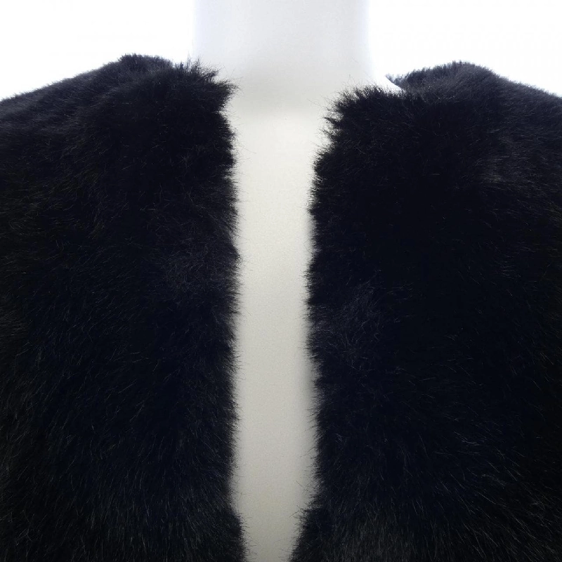 Áo khoác Prada Aspen Boxy Jacket Logo Tam Giác PZV008 S231 12DH 627579