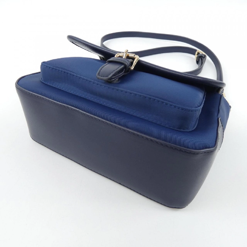 Túi xách Samantha Thavasa - Hàng hiệu Authentic 832563