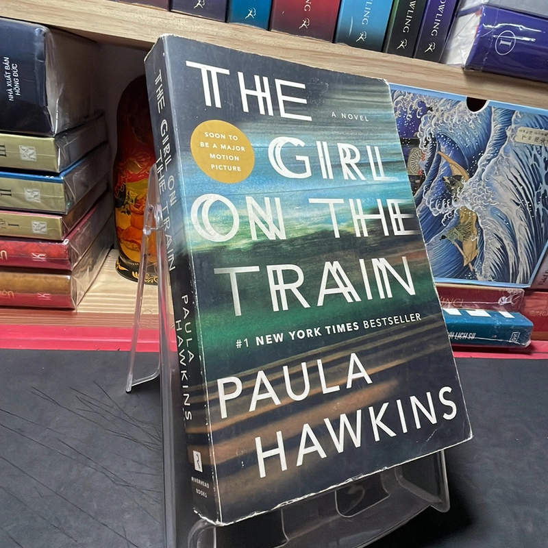 The girl on the train Paula Hawkins 305461