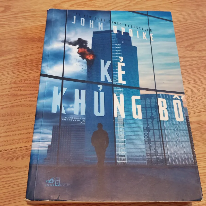 Kẻ khủng bố - John Updike 704275