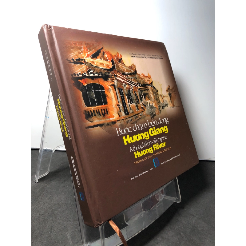 Lang Thang Phố Thị 4 - Bước chậm bên dòng Hương Giang 2020 BÌA CỨNG SONG NGỮ mới 90% KTS Nguyễn Ngọc Dũng HPB2308 TẠP CHÍ, THIẾT KẾ, THỜI TRANG 224036